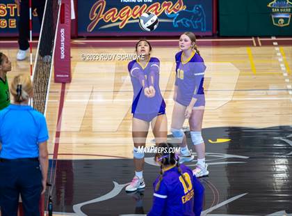 Thumbnail 3 in Lincoln vs. Southwest EC (CIF SDS Division V Finals) photogallery.