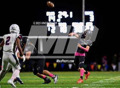 Thumbnail 3 in Silas @ Bonney Lake photogallery.