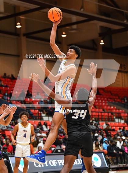 Thumbnail 2 in Cane Ridge vs. North Little Rock (King Cotton Classic) photogallery.