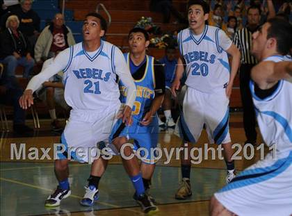 Thumbnail 2 in Walnut vs. Quartz Hill (CIF SS Playoffs) photogallery.