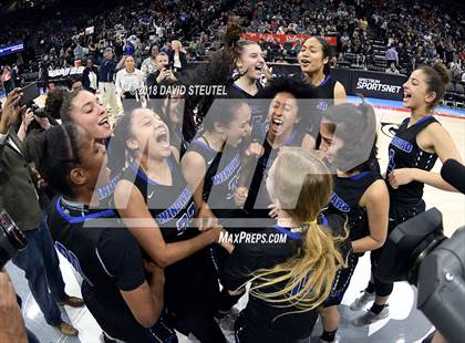 Thumbnail 3 in Windward vs. Pinewood (CIF State Open Division Final) photogallery.