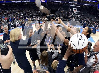 Thumbnail 3 in Windward vs. Pinewood (CIF State Open Division Final) photogallery.
