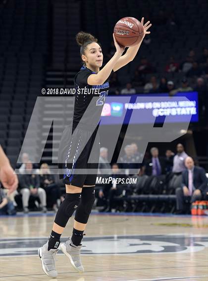 Thumbnail 1 in Windward vs. Pinewood (CIF State Open Division Final) photogallery.