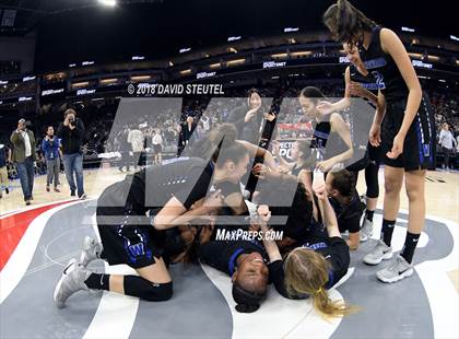 Thumbnail 2 in Windward vs. Pinewood (CIF State Open Division Final) photogallery.