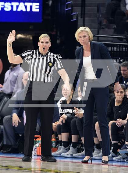 Thumbnail 2 in Windward vs. Pinewood (CIF State Open Division Final) photogallery.