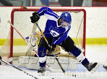 Thumbnail 1 in Hall-Southington vs. Newtown (CIAC DIII Quarterfinal) photogallery.
