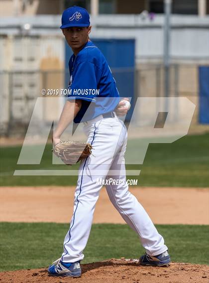 Thumbnail 1 in Apple Valley @ Alta Loma photogallery.