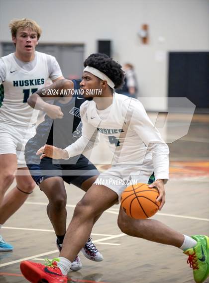 Thumbnail 2 in Flint Hill vs. Hillside (Battle in the Bull Invitational) photogallery.