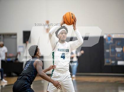 Thumbnail 3 in Flint Hill vs. Hillside (Battle in the Bull Invitational) photogallery.