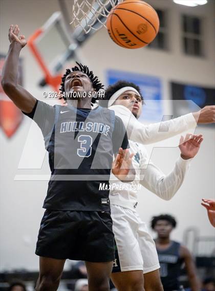 Thumbnail 3 in Flint Hill vs. Hillside (Battle in the Bull Invitational) photogallery.