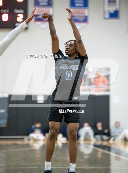 Thumbnail 3 in Flint Hill vs. Hillside (Battle in the Bull Invitational) photogallery.