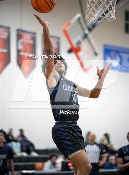 Thumbnail 3 in Flint Hill vs. Hillside (Battle in the Bull Invitational) photogallery.