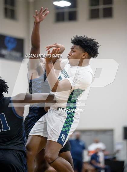 Thumbnail 3 in Flint Hill vs. Hillside (Battle in the Bull Invitational) photogallery.