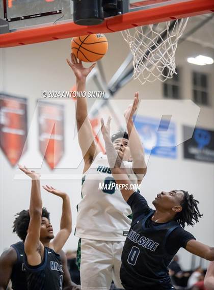 Thumbnail 1 in Flint Hill vs. Hillside (Battle in the Bull Invitational) photogallery.