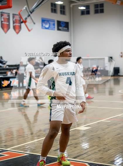 Thumbnail 2 in Flint Hill vs. Hillside (Battle in the Bull Invitational) photogallery.