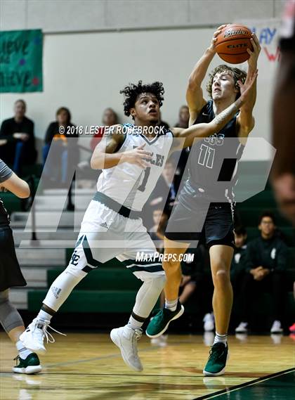 Thumbnail 1 in Marion @ Luling photogallery.