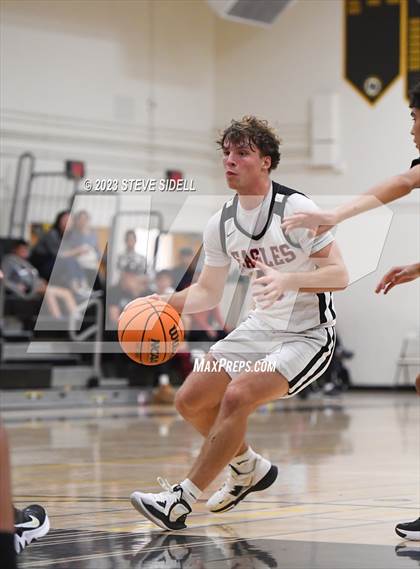 Thumbnail 1 in Santa Fe Christian vs. Temecula Valley (Buccaneers Thanksgiving Classic) photogallery.