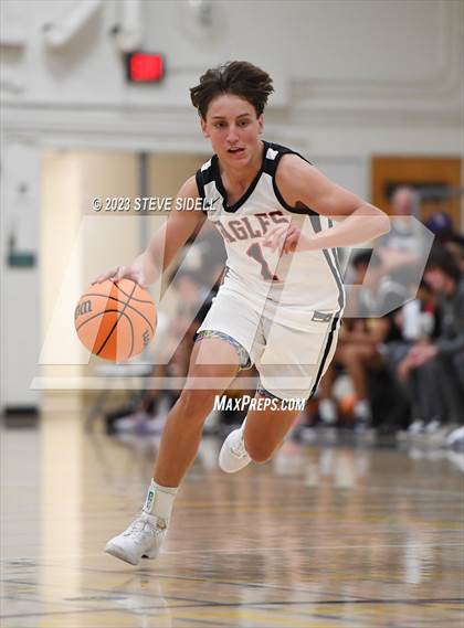 Thumbnail 3 in Santa Fe Christian vs. Temecula Valley (Buccaneers Thanksgiving Classic) photogallery.