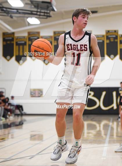 Thumbnail 2 in Santa Fe Christian vs. Temecula Valley (Buccaneers Thanksgiving Classic) photogallery.