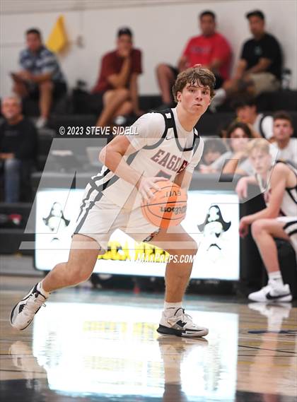 Thumbnail 1 in Santa Fe Christian vs. Temecula Valley (Buccaneers Thanksgiving Classic) photogallery.