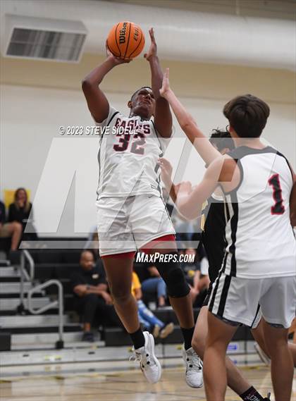 Thumbnail 3 in Santa Fe Christian vs. Temecula Valley (Buccaneers Thanksgiving Classic) photogallery.