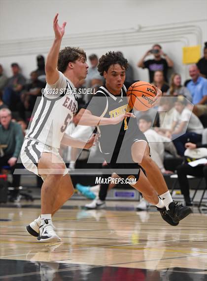 Thumbnail 1 in Santa Fe Christian vs. Temecula Valley (Buccaneers Thanksgiving Classic) photogallery.