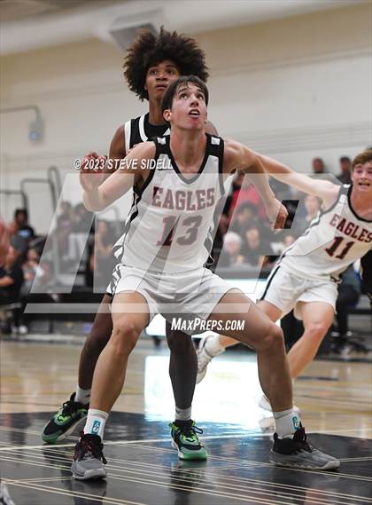 Thumbnail 1 in Santa Fe Christian vs. Temecula Valley (Buccaneers Thanksgiving Classic) photogallery.
