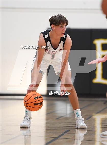 Thumbnail 3 in Santa Fe Christian vs. Temecula Valley (Buccaneers Thanksgiving Classic) photogallery.