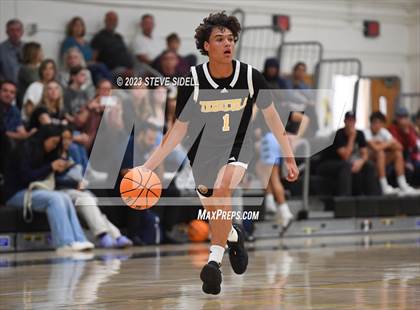 Thumbnail 1 in Santa Fe Christian vs. Temecula Valley (Buccaneers Thanksgiving Classic) photogallery.