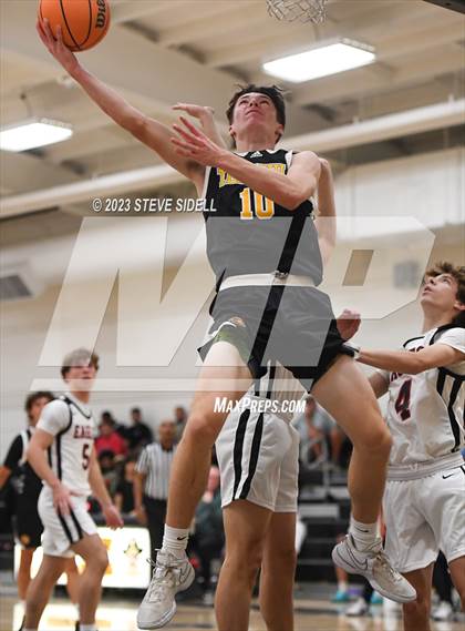 Thumbnail 2 in Santa Fe Christian vs. Temecula Valley (Buccaneers Thanksgiving Classic) photogallery.