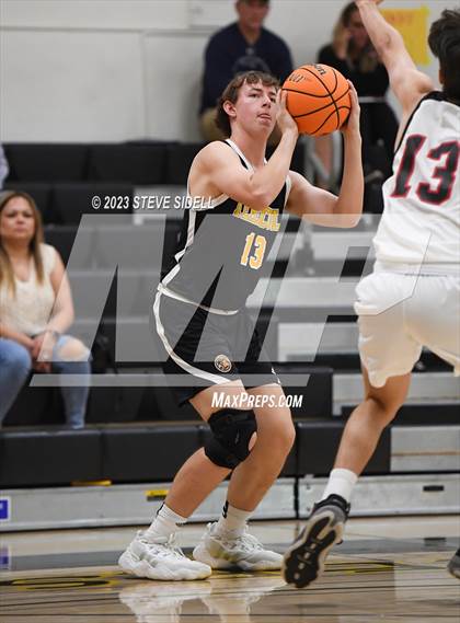 Thumbnail 3 in Santa Fe Christian vs. Temecula Valley (Buccaneers Thanksgiving Classic) photogallery.
