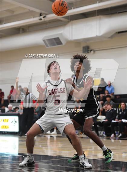 Thumbnail 3 in Santa Fe Christian vs. Temecula Valley (Buccaneers Thanksgiving Classic) photogallery.