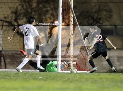 Thumbnail 3 in Taft vs Cleveland photogallery.