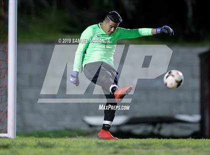 Thumbnail 3 in Taft vs Cleveland photogallery.