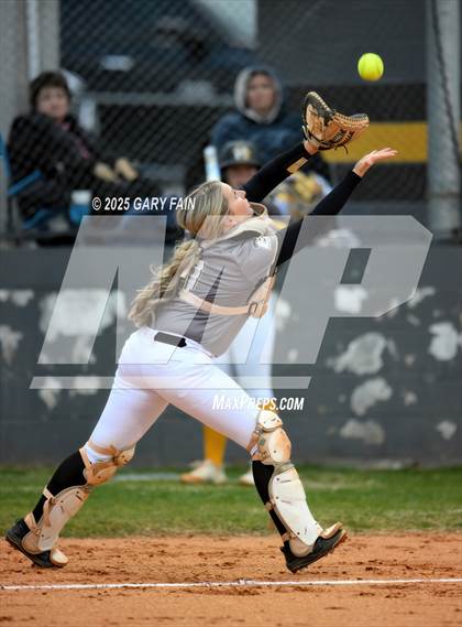 Thumbnail 3 in Bradley Central @ Hixson photogallery.