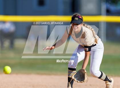 Thumbnail 3 in Lincoln High @ Lincoln Southeast photogallery.