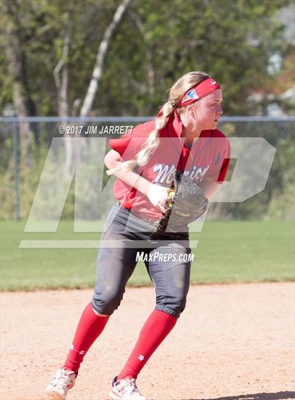 Thumbnail 2 in Marion vs. Kossuth photogallery.