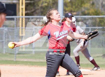 Thumbnail 3 in Marion vs. Kossuth photogallery.