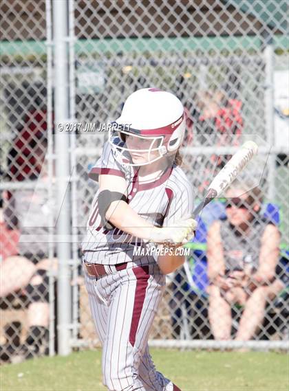 Thumbnail 1 in Marion vs. Kossuth photogallery.