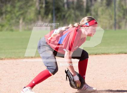 Thumbnail 2 in Marion vs. Kossuth photogallery.
