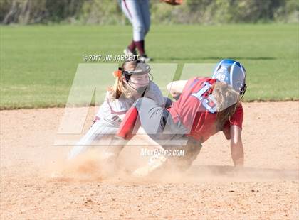 Thumbnail 3 in Marion vs. Kossuth photogallery.