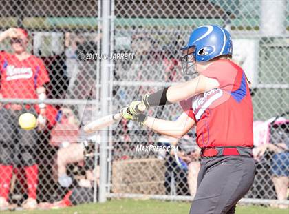 Thumbnail 2 in Marion vs. Kossuth photogallery.