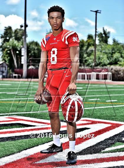 Thumbnail 2 in Mater Dei (2016 Preseason Top 25 Early Contenders Photo Shoot)  photogallery.