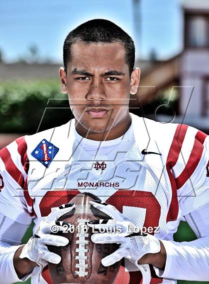 Thumbnail 3 in Mater Dei (2016 Preseason Top 25 Early Contenders Photo Shoot)  photogallery.