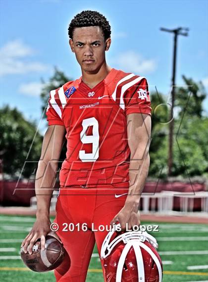 Thumbnail 3 in Mater Dei (2016 Preseason Top 25 Early Contenders Photo Shoot)  photogallery.
