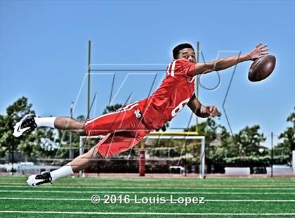 Thumbnail 2 in Mater Dei (2016 Preseason Top 25 Early Contenders Photo Shoot)  photogallery.