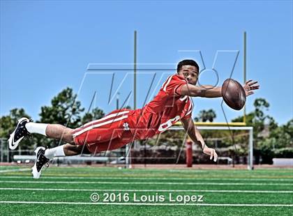 Thumbnail 1 in Mater Dei (2016 Preseason Top 25 Early Contenders Photo Shoot)  photogallery.