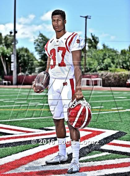 Thumbnail 1 in Mater Dei (2016 Preseason Top 25 Early Contenders Photo Shoot)  photogallery.