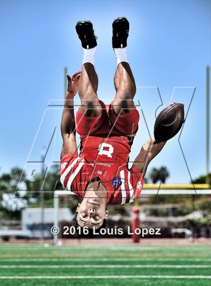Thumbnail 1 in Mater Dei (2016 Preseason Top 25 Early Contenders Photo Shoot)  photogallery.