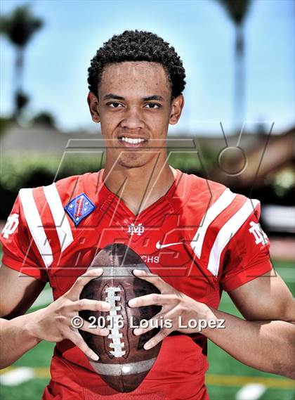 Thumbnail 1 in Mater Dei (2016 Preseason Top 25 Early Contenders Photo Shoot)  photogallery.